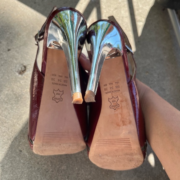 ALDO heels - red and silver - Size 5 US - Picture 4 of 4